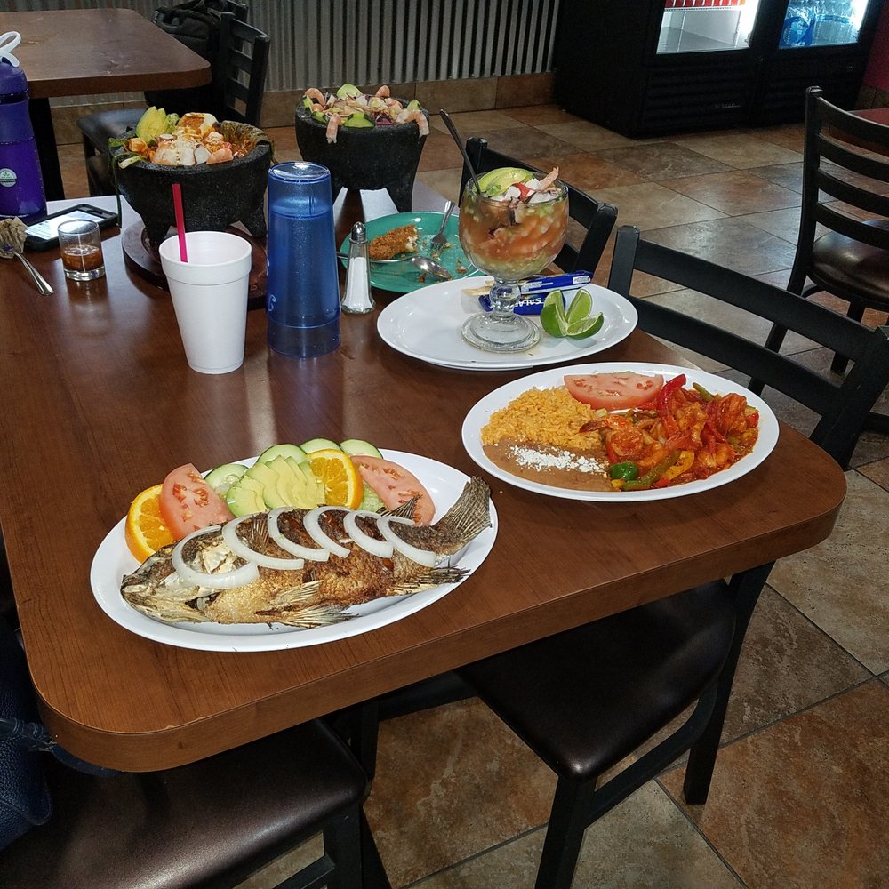 El Capitan Mariscos & Taqueria